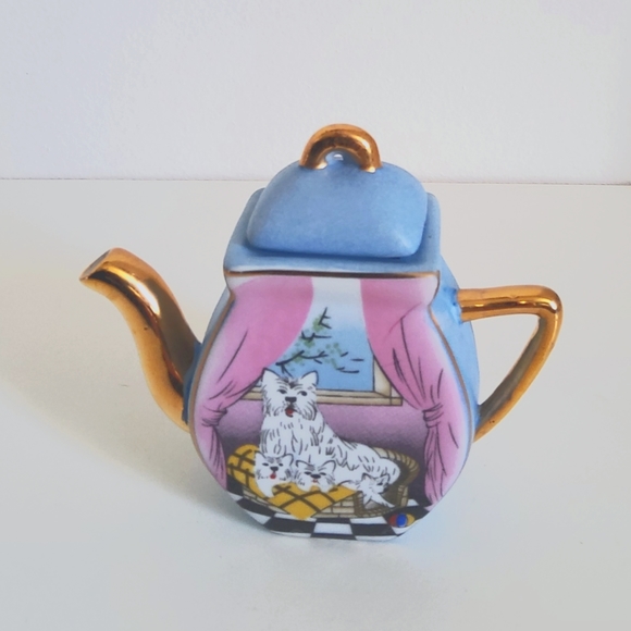 Vintage Novelty Dog and Puppies Ceramic Miniature Teapot - Picture 1 of 8